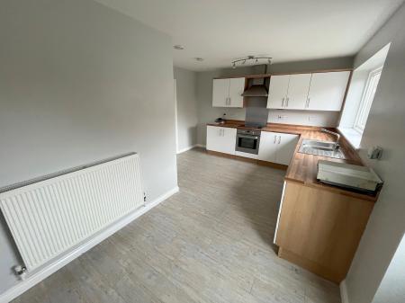 3 bedroom End of terrace house to let in Silver Birch Place, Grimsby, DN34