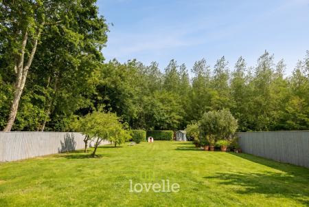 4 bedroom Detached house for sale in Beck Farm Mews, Barnoldby Le Beck, DN37