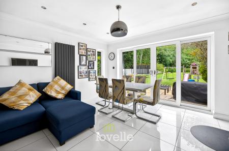 4 bedroom Detached house for sale in Beck Farm Mews, Barnoldby Le Beck, DN37