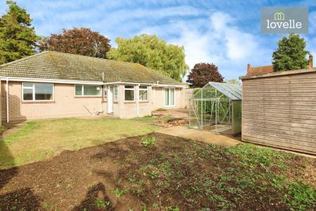 3 bedroom Detached bungalow for sale in Wragholme Road, Grainthorpe, LN11