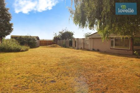 3 bedroom Detached bungalow for sale in Wragholme Road, Grainthorpe, LN11