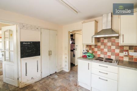 4 bedroom Detached bungalow for sale in Louth Road, North Cockerington, LN11