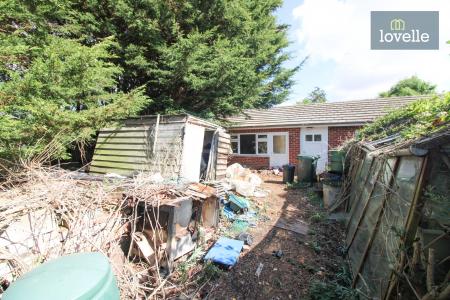 4 bedroom Detached bungalow for sale in Louth Road, North Cockerington, LN11