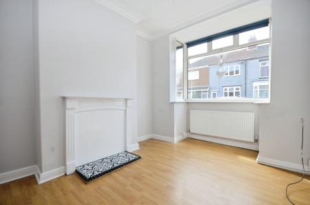 3 bedroom Terraced House to let in Roberts Street, Grimsby, DN32