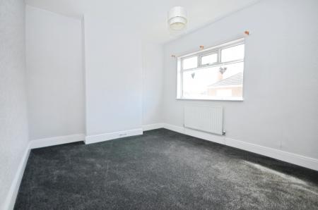 3 bedroom Terraced House to let in Roberts Street, Grimsby, DN32