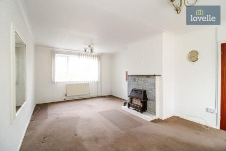 3 bedroom Semi-detached house for sale in Pershore Avenue, Grimsby, DN34