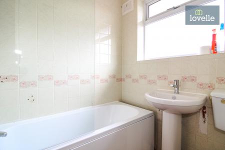 3 bedroom Semi-detached house for sale in Pershore Avenue, Grimsby, DN34