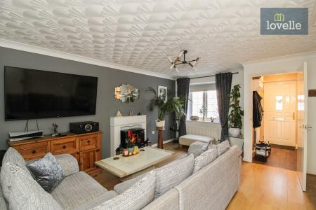 3 bedroom Semi-detached house for sale in Bloomsbury Gardens, Scartho Top, Grimsby, DN33