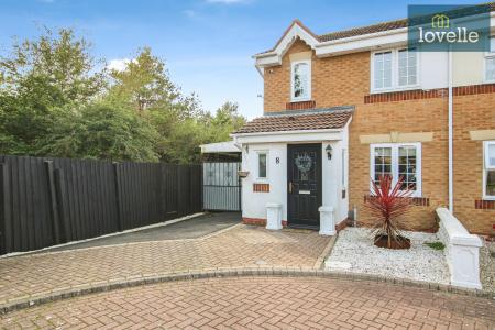 3 bedroom Semi-detached house for sale in Bloomsbury Gardens, Scartho Top, Grimsby, DN33