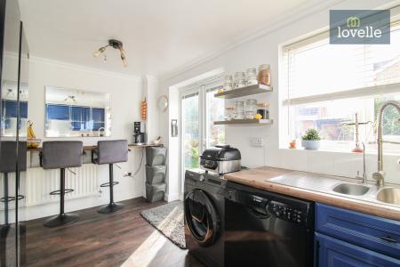 3 bedroom Semi-detached house for sale in Bloomsbury Gardens, Scartho Top, Grimsby, DN33