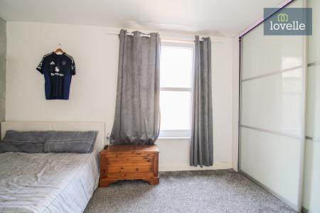 4 bedroom End of terrace house for sale in St Augustine Avenue, Grimsby, DN32