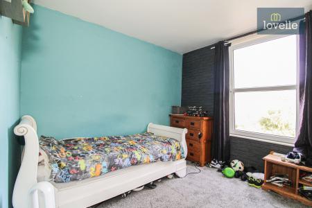 4 bedroom End of terrace house for sale in St Augustine Avenue, Grimsby, DN32