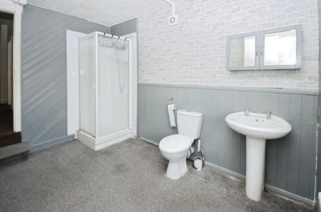 2 bedroom Terraced House to let in Weelsby Street, Grimsby, DN32