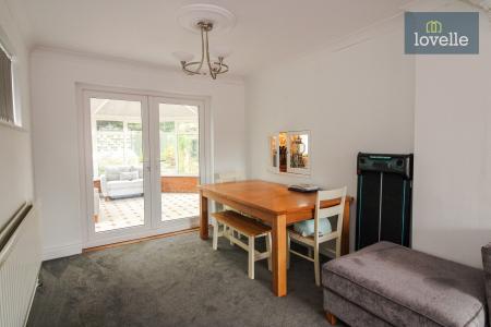 4 bedroom Detached house for sale in Elm Drive, Louth, LN11