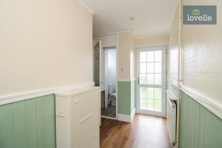 3 bedroom End of terrace house for sale in Queensway, Grimsby, DN37