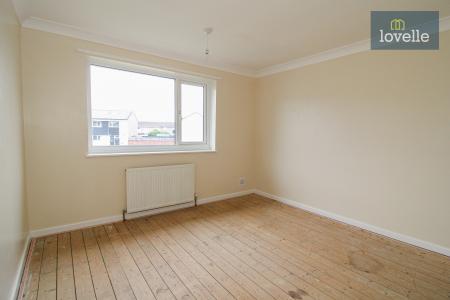 3 bedroom End of terrace house for sale in Queensway, Grimsby, DN37