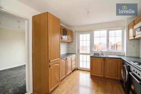 3 bedroom End of terrace house for sale in Queensway, Grimsby, DN37