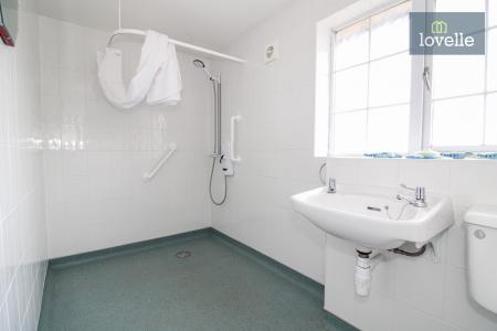 3 bedroom End of terrace house for sale in Queensway, Grimsby, DN37