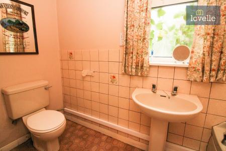 4 bedroom Detached house for sale in Common Lane, North Somercotes, LN11