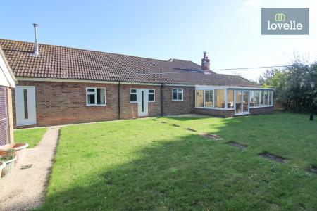4 bedroom Detached house for sale in Common Lane, North Somercotes, LN11