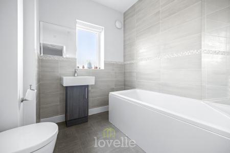 3 bedroom Semi-detached house for sale in Gervase Holles Way, Grimsby, DN33