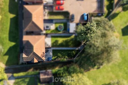 3 bedroom Semi-detached house for sale in Gervase Holles Way, Grimsby, DN33