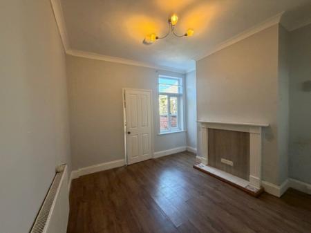 2 bedroom Terraced House to let in St Heliers Road, Cleethorpes, DN35