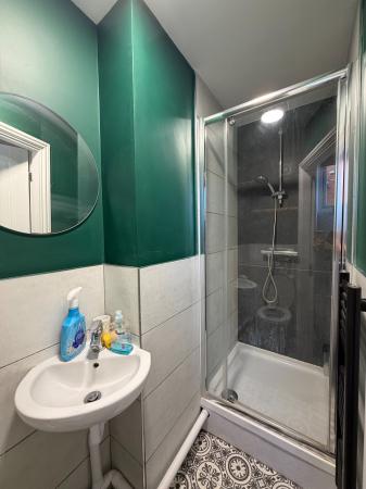 1 bedroom House share to let in Welholme Road, Grimsby, DN32