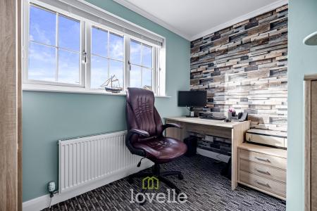 4 bedroom Detached house for sale in Archer Road, Waltham, DN37