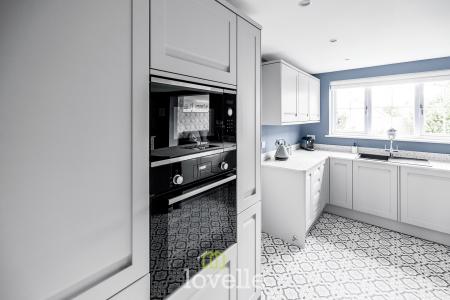 4 bedroom Detached house for sale in Archer Road, Waltham, DN37