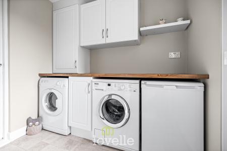 4 bedroom Detached house for sale in Archer Road, Waltham, DN37