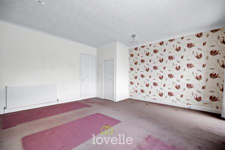 3 bedroom Detached house for sale in Woodlands Avenue, Immingham, DN40