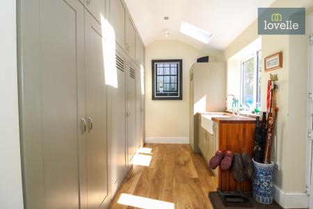 4 bedroom Detached house for sale in Cheapside, Waltham, DN37