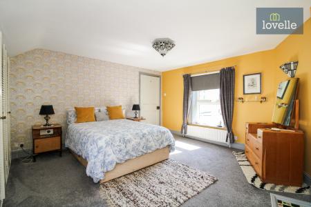 4 bedroom Detached house for sale in Cheapside, Waltham, DN37