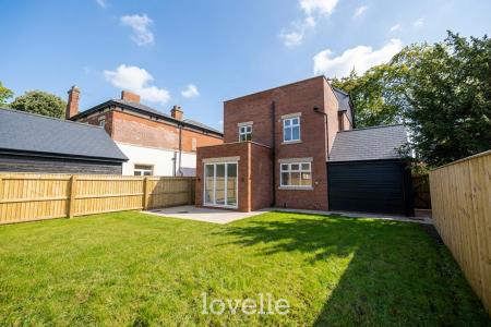 4 bedroom Detached house for sale in SHOW HOME, The Elms, Abbey Road, Grimsby, DN32