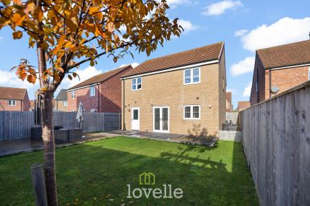 4 bedroom Detached house for sale in Edinburgh Way, Scartho Top, Grimsby, DN33