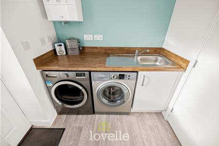 4 bedroom Detached house for sale in Edinburgh Way, Scartho Top, Grimsby, DN33