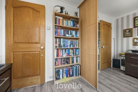 3 bedroom Semi-detached house for sale in St Crispin Close, North Killingholme, DN40