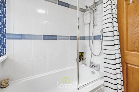 3 bedroom Semi-detached house for sale in St Crispin Close, North Killingholme, DN40