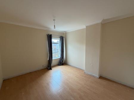 3 bedroom Terraced House to let in Gilbey Road, Grimsby, DN31