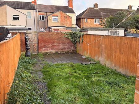 3 bedroom Terraced House to let in Hainton Avenue, Grimsby, DN32