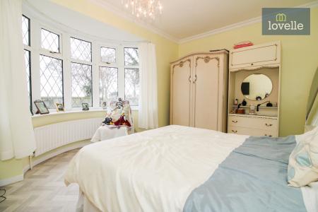 3 bedroom Detached bungalow for sale in Louth Road, South Somercotes, LN11