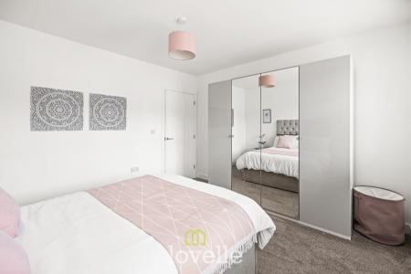 2 bedroom Terraced House for sale in Kristine Close, Grimsby, DN32