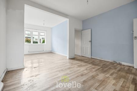 3 bedroom Terraced House for sale in Torrington Street, Grimsby, DN32