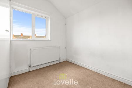 3 bedroom Terraced House for sale in Torrington Street, Grimsby, DN32