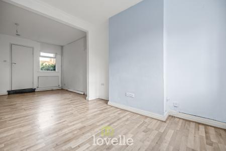 3 bedroom Terraced House for sale in Torrington Street, Grimsby, DN32