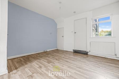 3 bedroom Terraced House for sale in Torrington Street, Grimsby, DN32