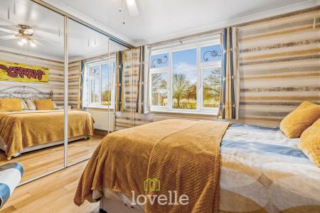 4 bedroom Detached house for sale in Laceby Road, Grimsby, DN34