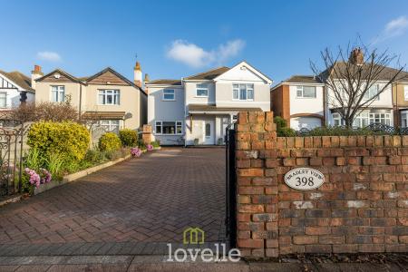 4 bedroom Detached house for sale in Laceby Road, Grimsby, DN34