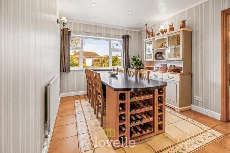 4 bedroom Detached house for sale in Laceby Road, Grimsby, DN34